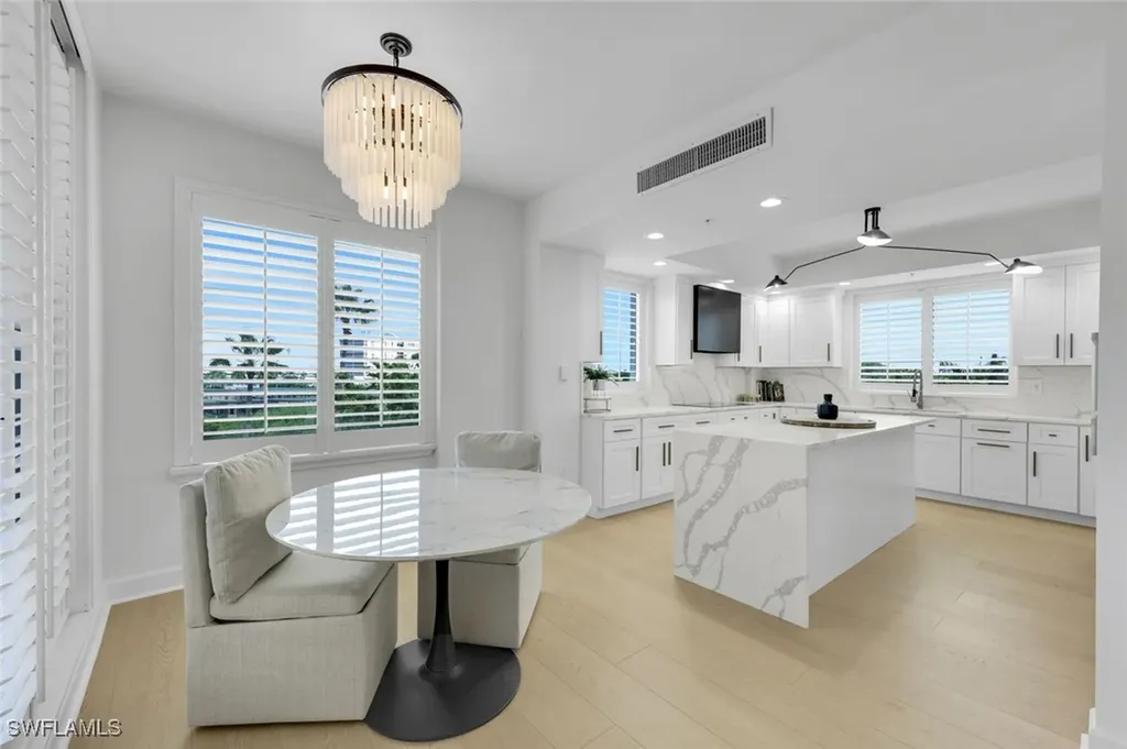 8720 Bay Colony Drive Naples FL 34108