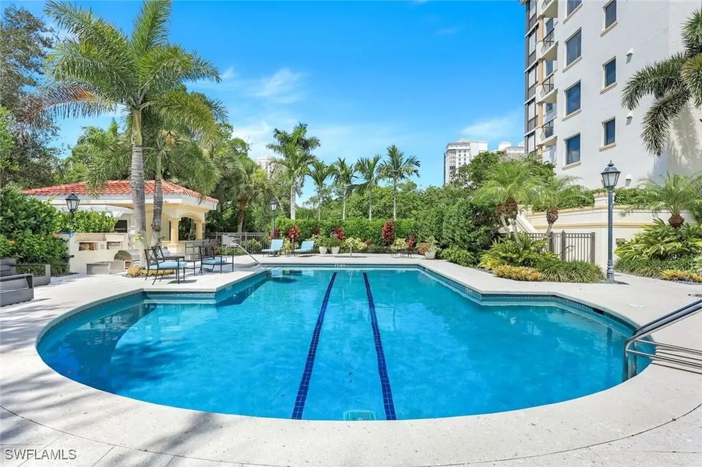 8720 Bay Colony Drive Naples FL 34108