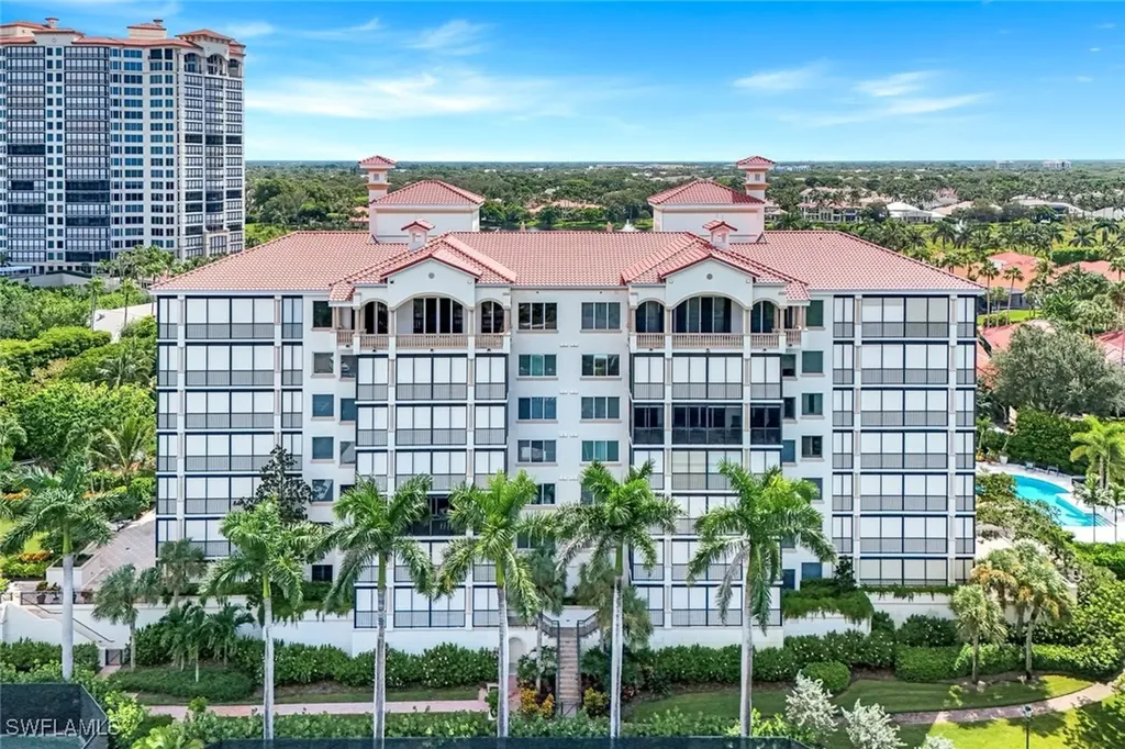 8720 Bay Colony Drive Naples FL 34108