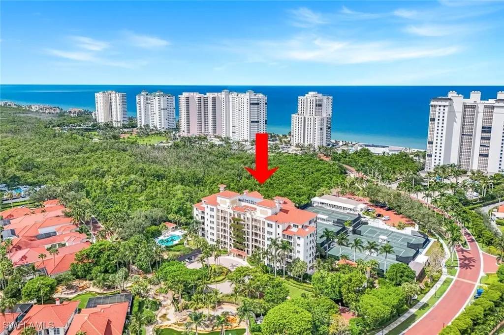 8720 Bay Colony Drive Naples FL 34108