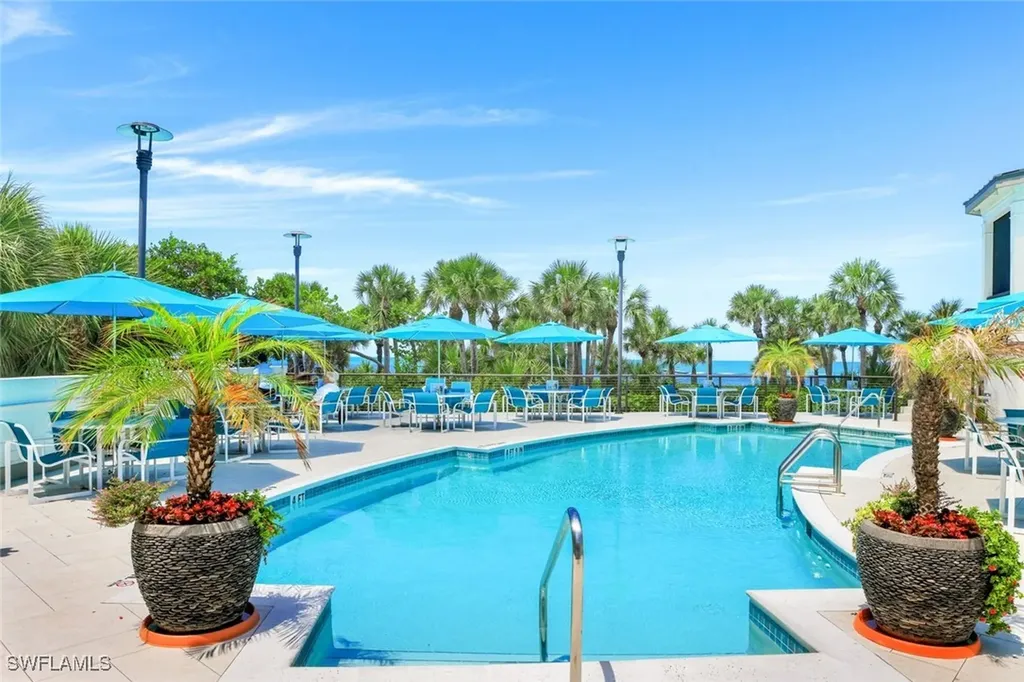 8720 Bay Colony Drive Naples FL 34108