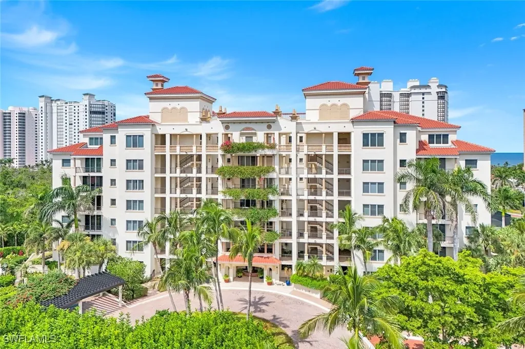 8720 Bay Colony Drive Naples FL 34108