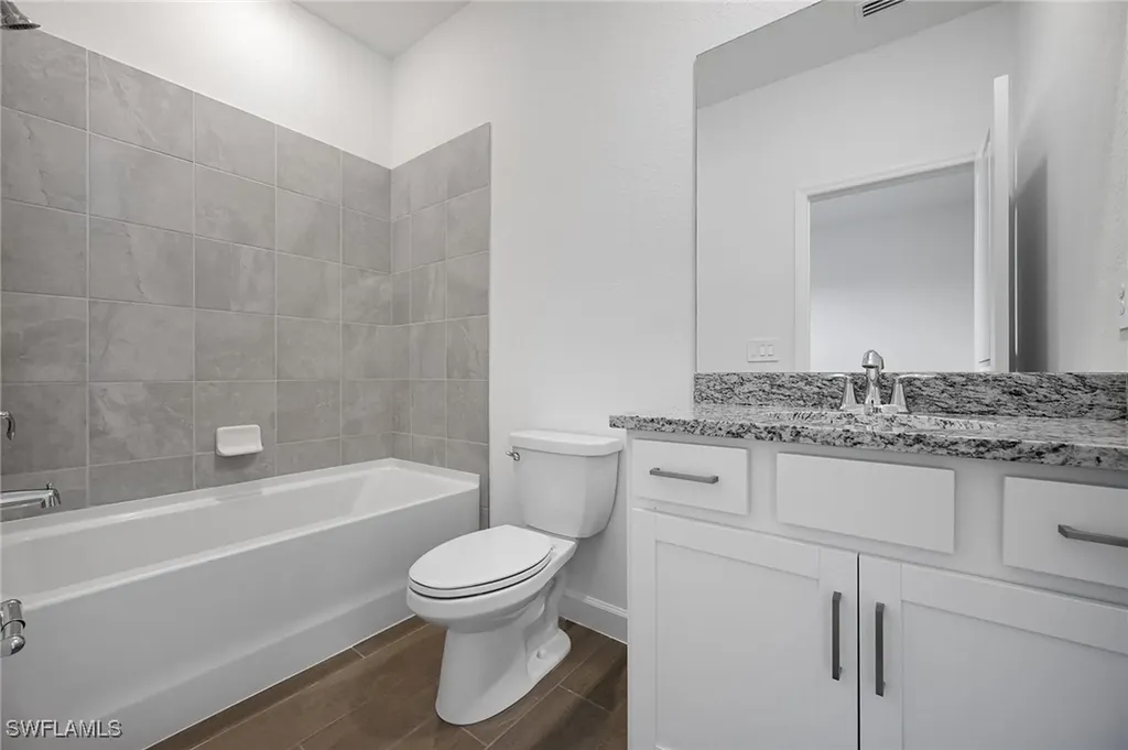 3083 Weston Manor Drive Alva FL 33920