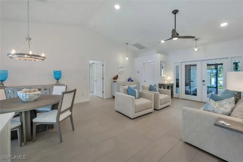 10862 Longshore Way W Naples FL 34119