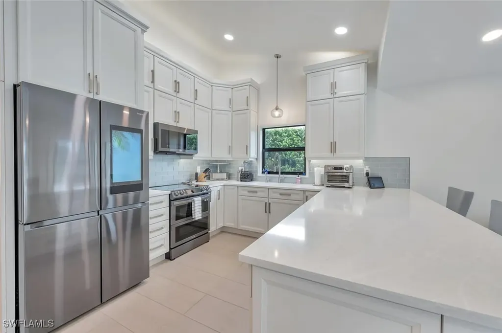 10862 Longshore Way W Naples FL 34119