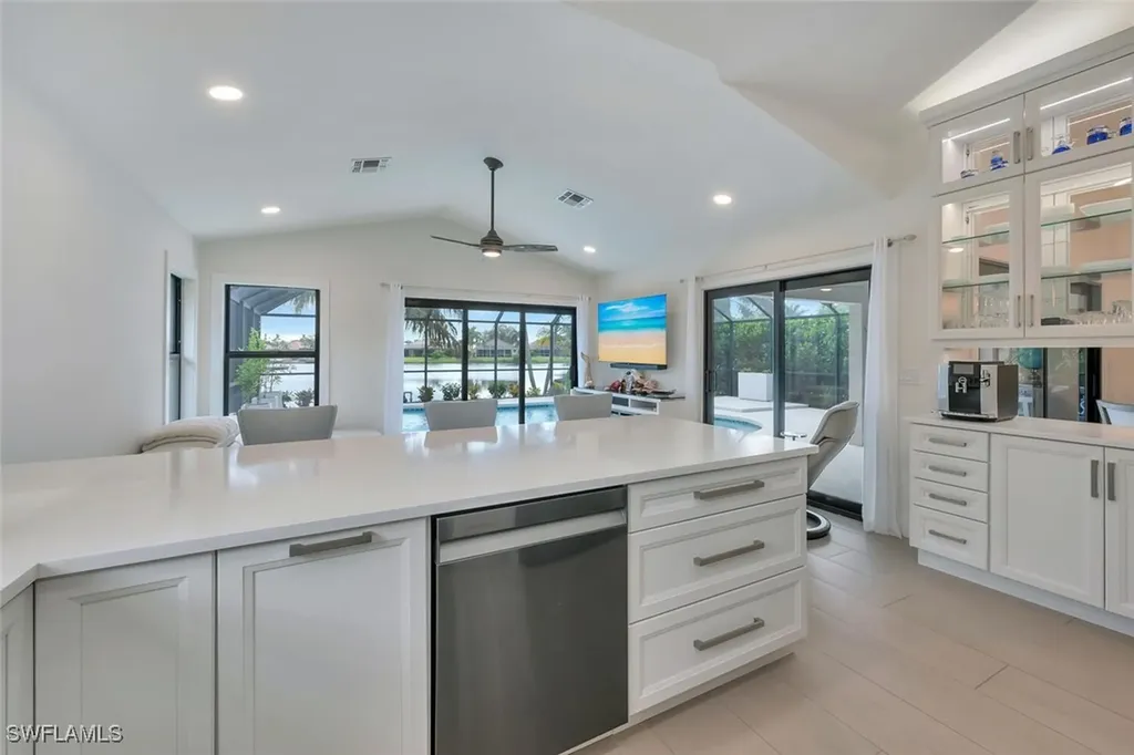 10862 Longshore Way W Naples FL 34119