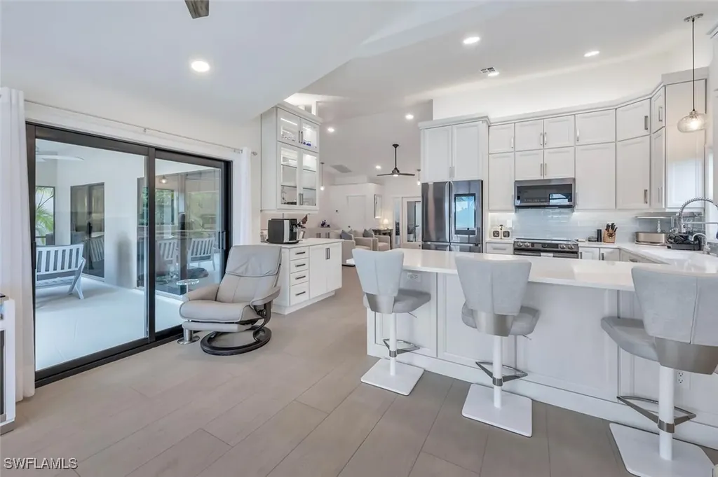 10862 Longshore Way W Naples FL 34119