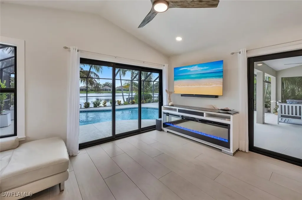 10862 Longshore Way W Naples FL 34119