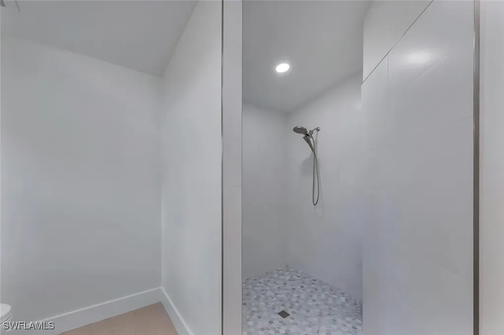 10862 Longshore Way W Naples FL 34119