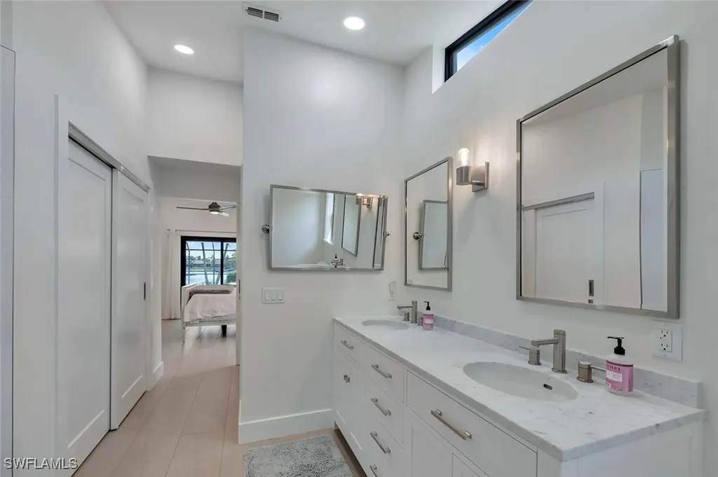 10862 Longshore Way W Naples FL 34119