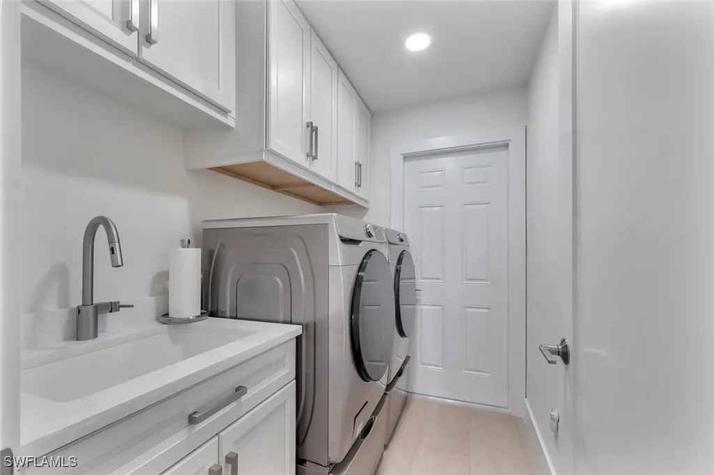 10862 Longshore Way W Naples FL 34119