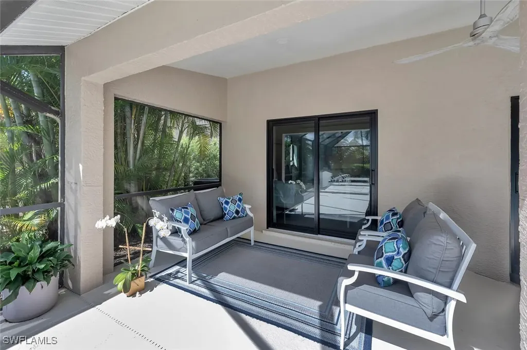 10862 Longshore Way W Naples FL 34119