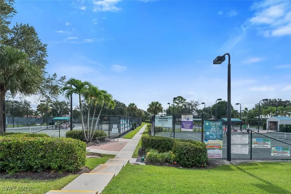 10862 Longshore Way W Naples FL 34119