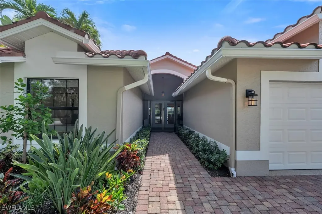 10862 Longshore Way W Naples FL 34119