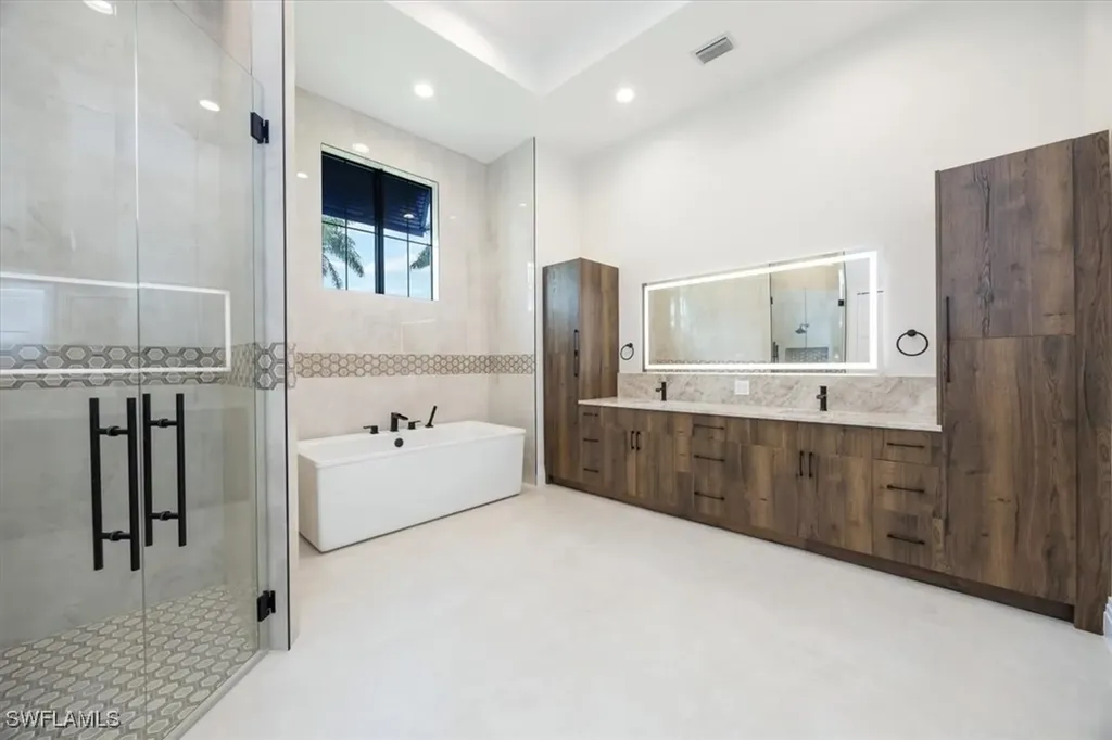 14211 Charthouse Circle Naples FL 34114