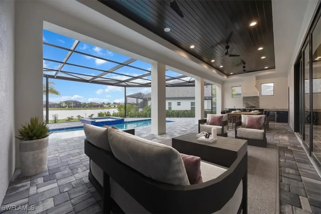 14211 Charthouse Circle Naples FL 34114