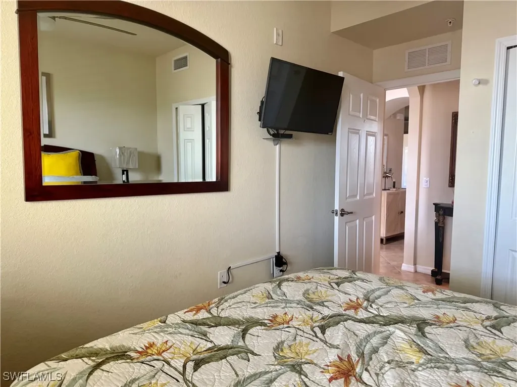 9723 Acqua Court Naples FL 34113