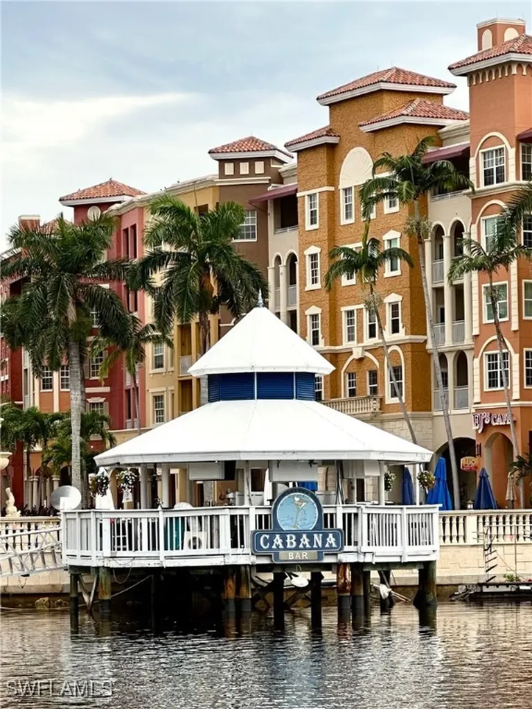410 Bayfront Place Naples FL 34102