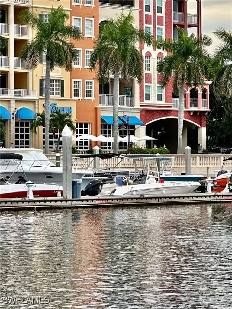 410 Bayfront Place Naples FL 34102