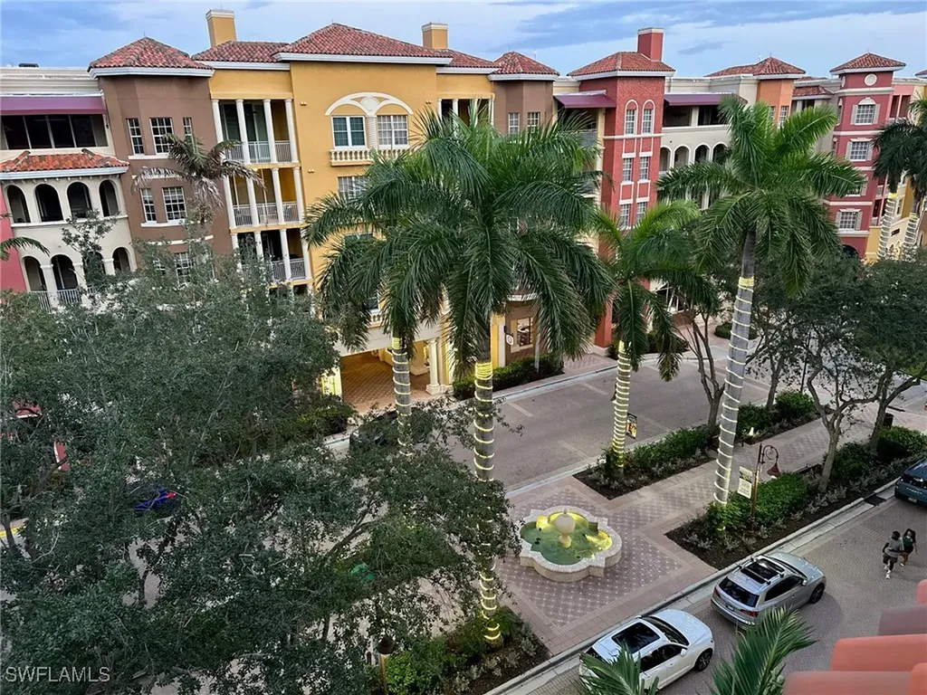 410 Bayfront Place Naples FL 34102