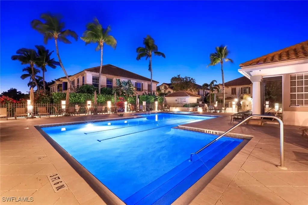 269 Colonde Circle Naples FL 34103