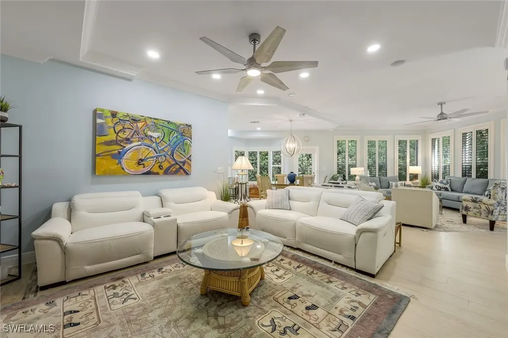 269 Colonde Circle Naples FL 34103