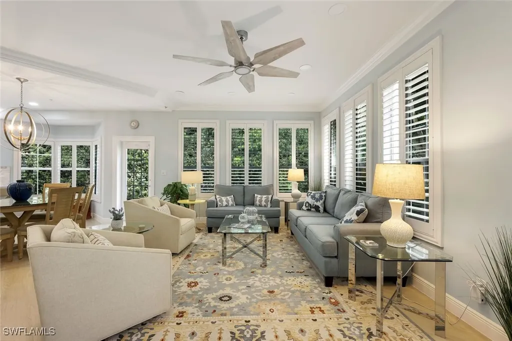 269 Colonde Circle Naples FL 34103