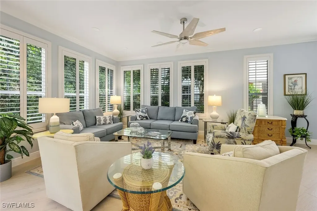 269 Colonde Circle Naples FL 34103