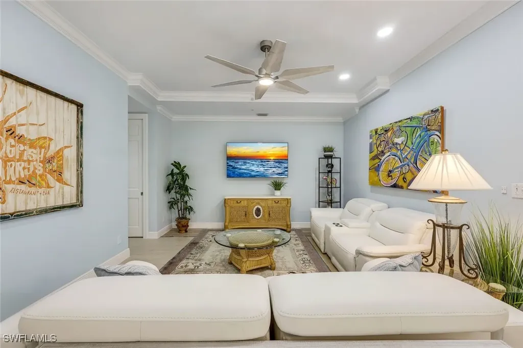 269 Colonde Circle Naples FL 34103