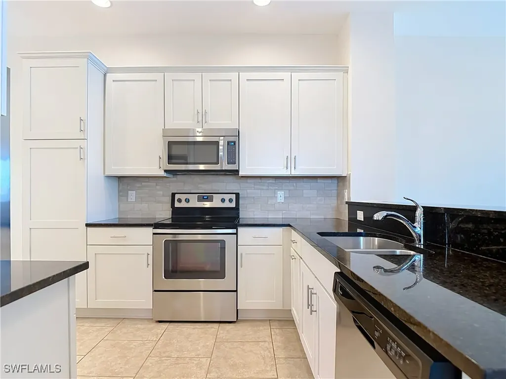 15098 Palmer Lake Circle Naples FL 34109