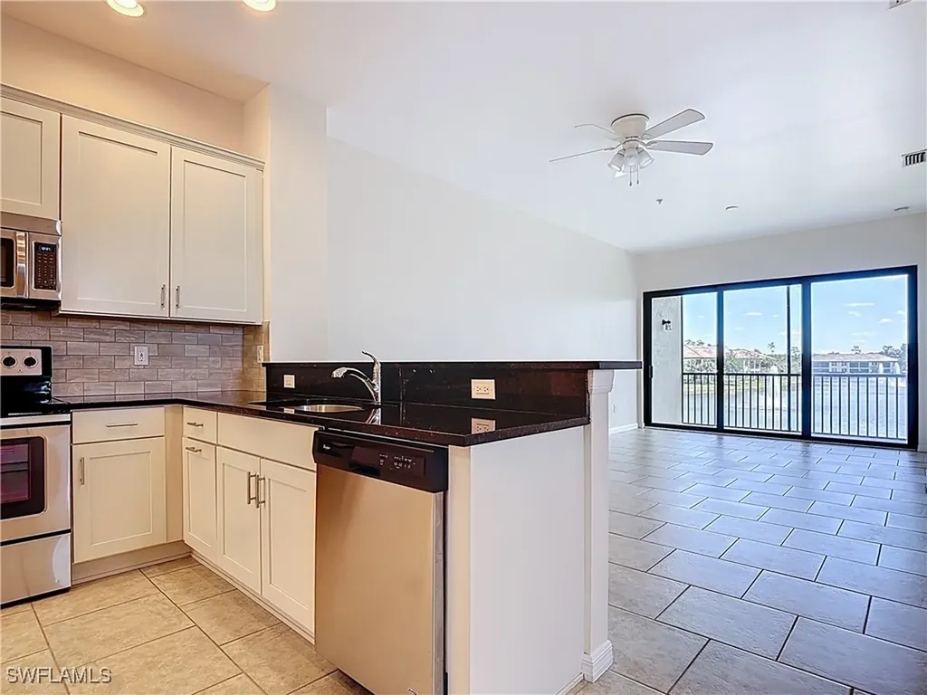 15098 Palmer Lake Circle Naples FL 34109
