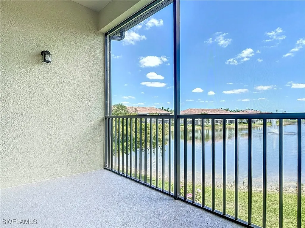 15098 Palmer Lake Circle Naples FL 34109