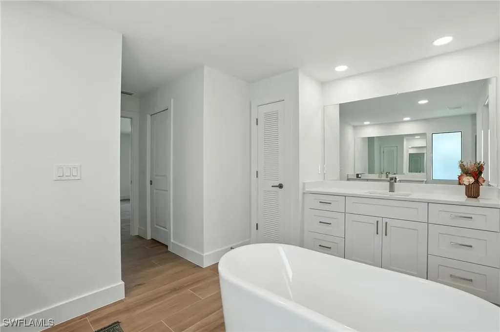 2216 SW 4th Avenue Cape Coral FL 33991