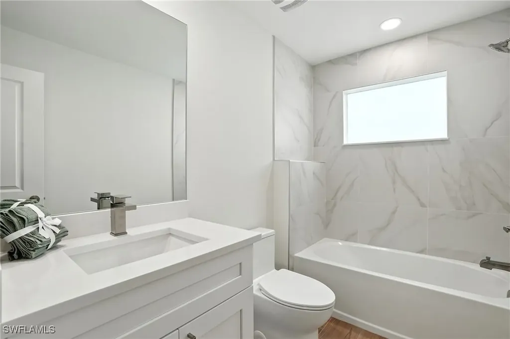 2216 SW 4th Avenue Cape Coral FL 33991