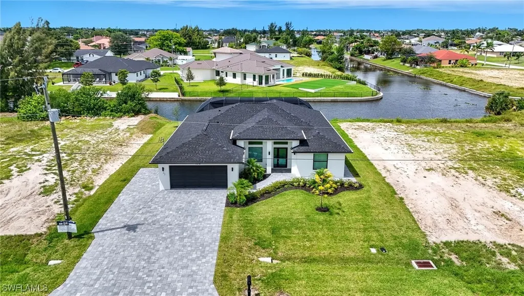 2216 SW 4th Avenue Cape Coral FL 33991