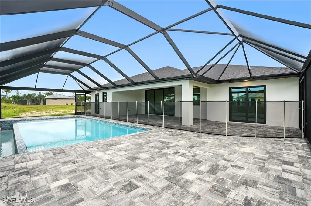 2216 SW 4th Avenue Cape Coral FL 33991