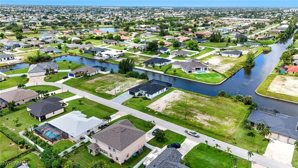 2216 SW 4th Avenue Cape Coral FL 33991