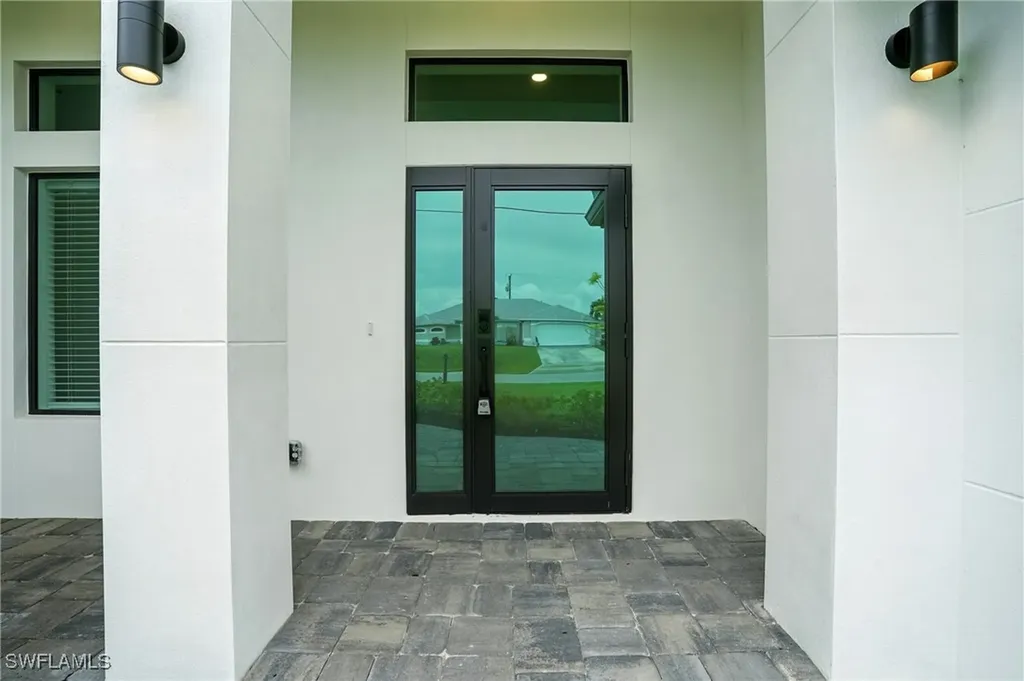 2216 SW 4th Avenue Cape Coral FL 33991