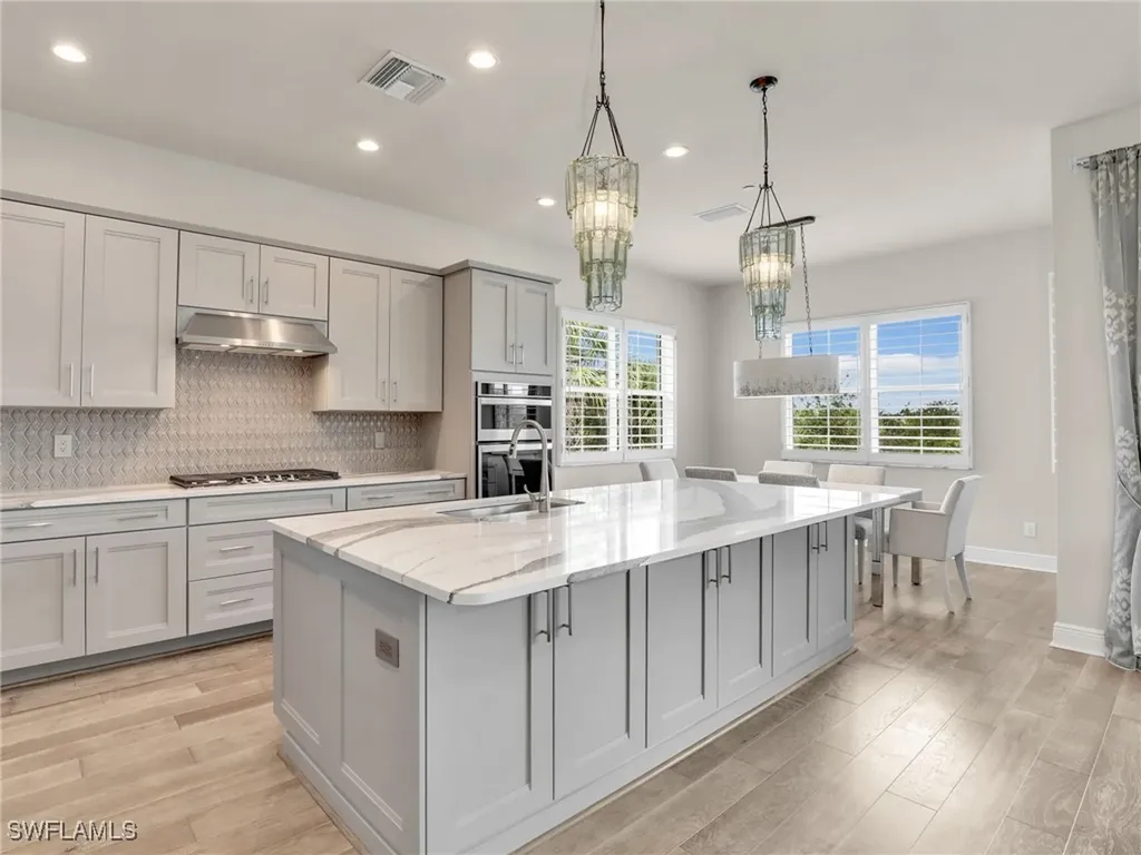 8860 Saint Lucia Drive Naples FL 34114