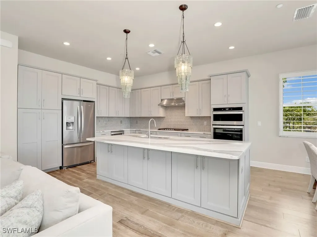 8860 Saint Lucia Drive Naples FL 34114