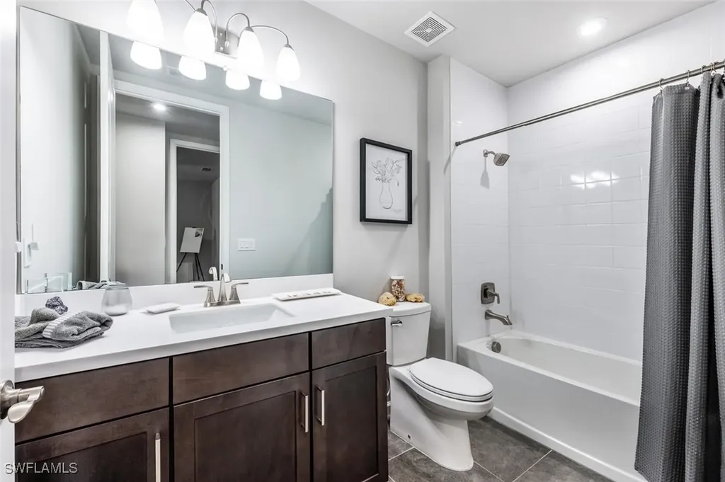 4688 Arboretum Circle Naples FL 34112