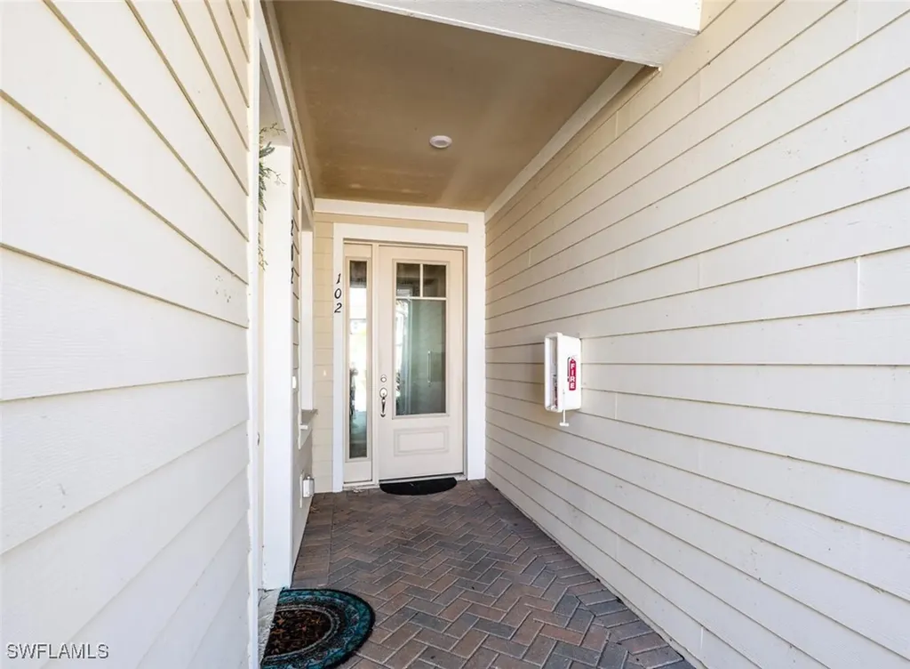 4688 Arboretum Circle Naples FL 34112