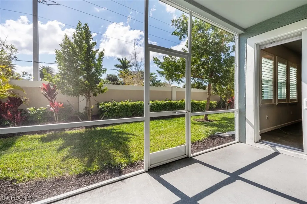 4688 Arboretum Circle Naples FL 34112