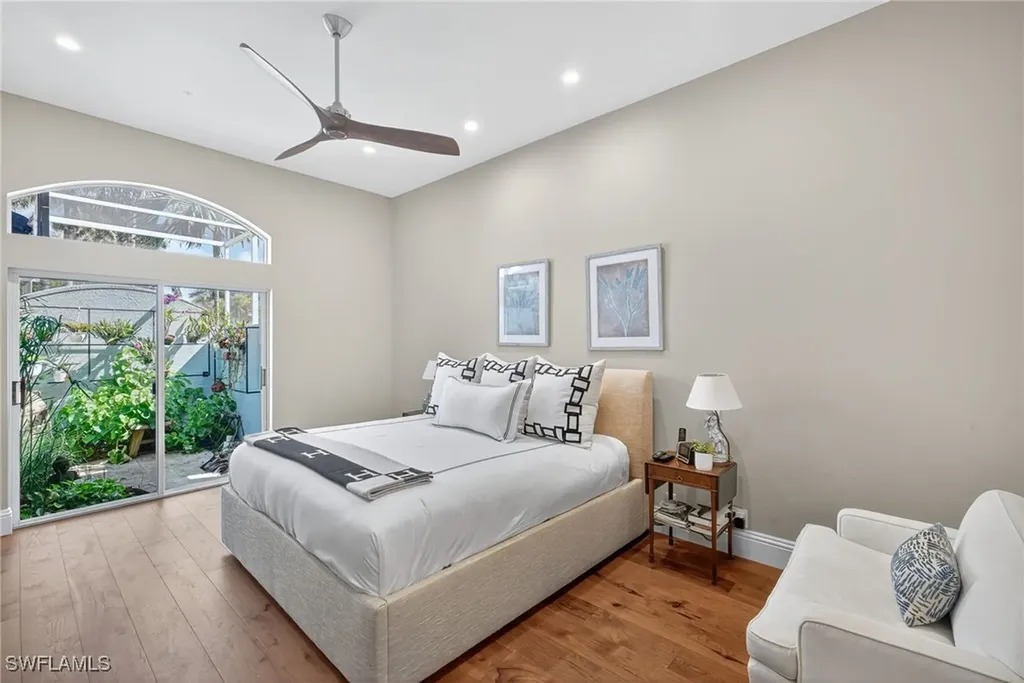 3876 Clipper Cove Drive Naples FL 34112