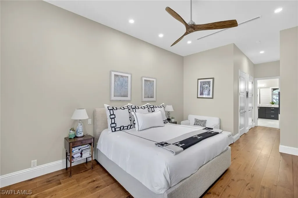 3876 Clipper Cove Drive Naples FL 34112