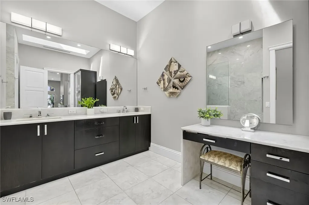 3876 Clipper Cove Drive Naples FL 34112