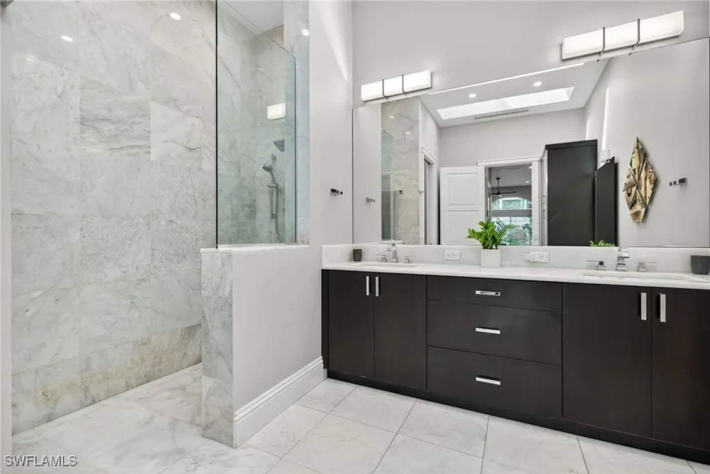 3876 Clipper Cove Drive Naples FL 34112