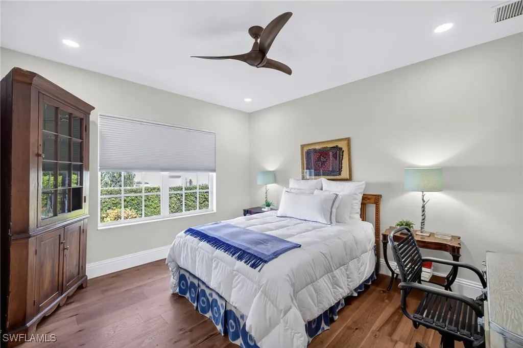 3876 Clipper Cove Drive Naples FL 34112