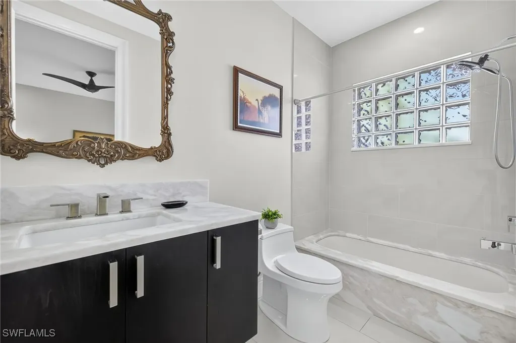 3876 Clipper Cove Drive Naples FL 34112