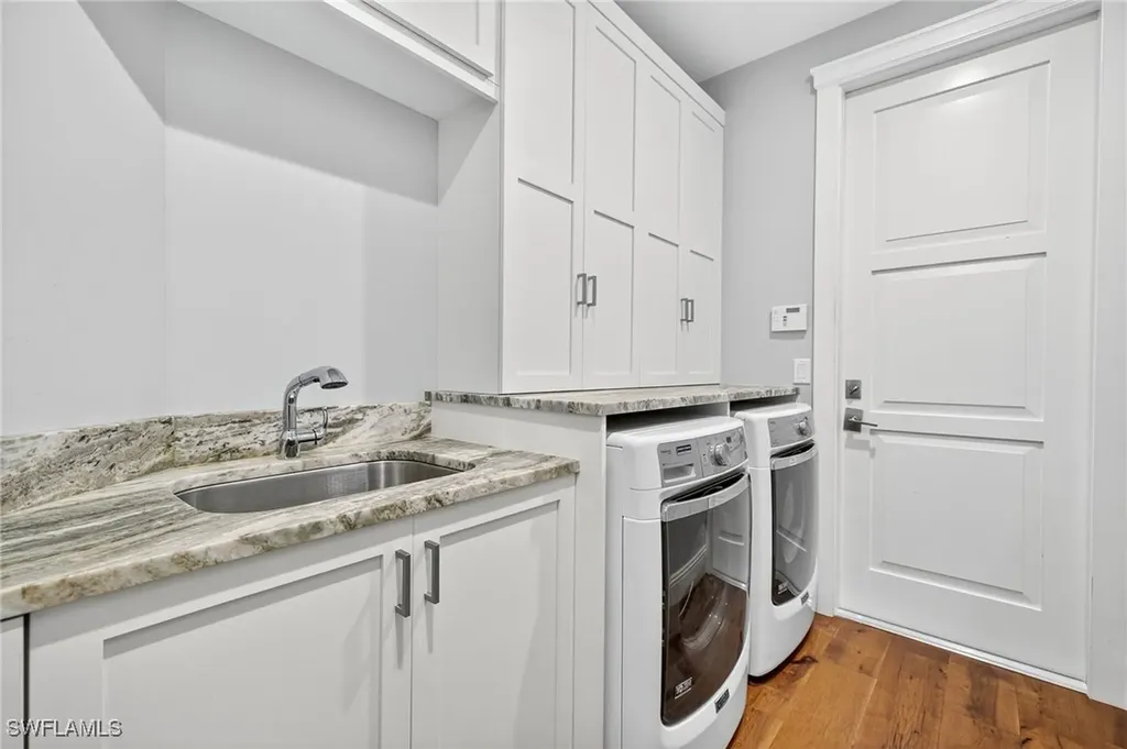 3876 Clipper Cove Drive Naples FL 34112